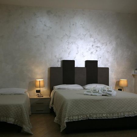 Dimora Portanolana Hotel Naples Luaran gambar