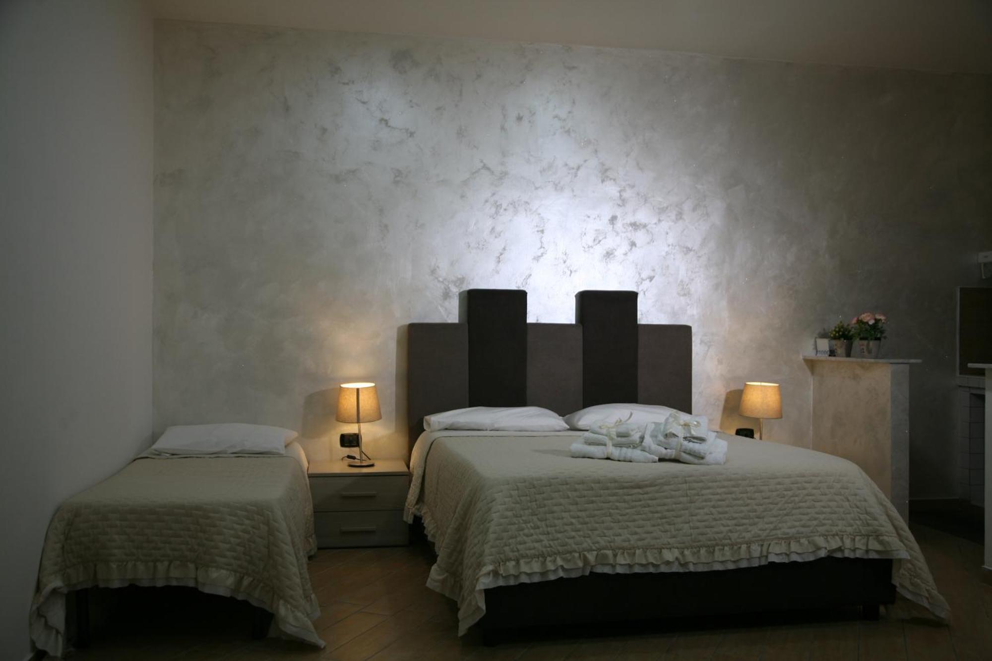 Dimora Portanolana Hotel Naples Luaran gambar